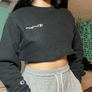 Champion unisex black sweatshirt/crewneck